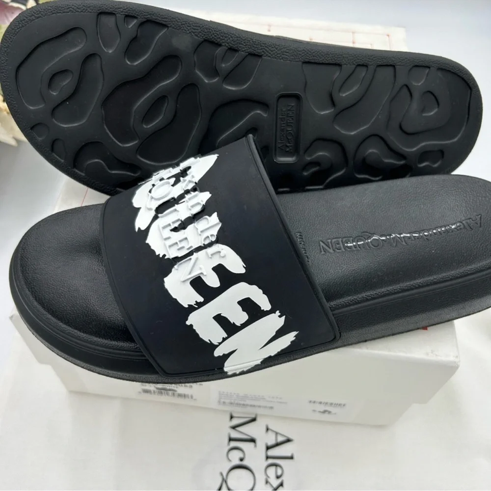 Menzel Alexander McQueen rubber graffiti pool slides size 42.5 made in Italy